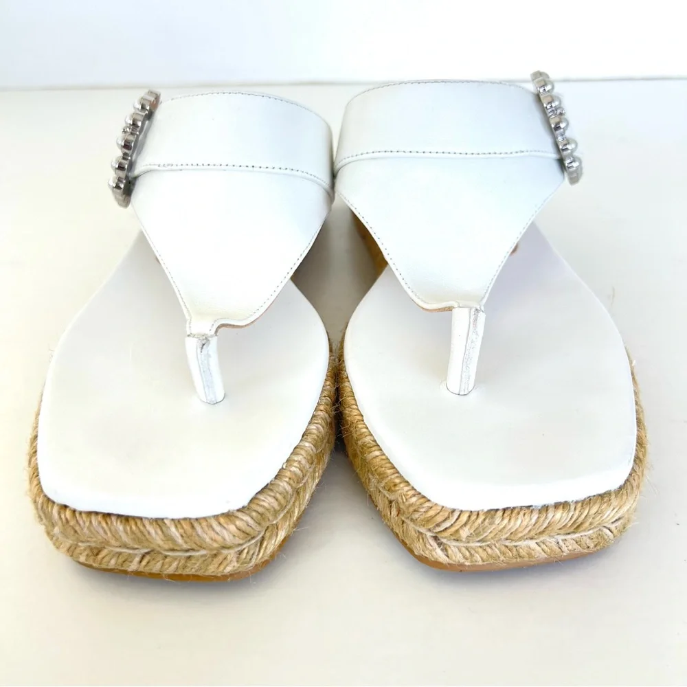 STUART WEITZMAN White Leather Pearl Buckle Thong Slip Espadrille Sandals Sz 6.5